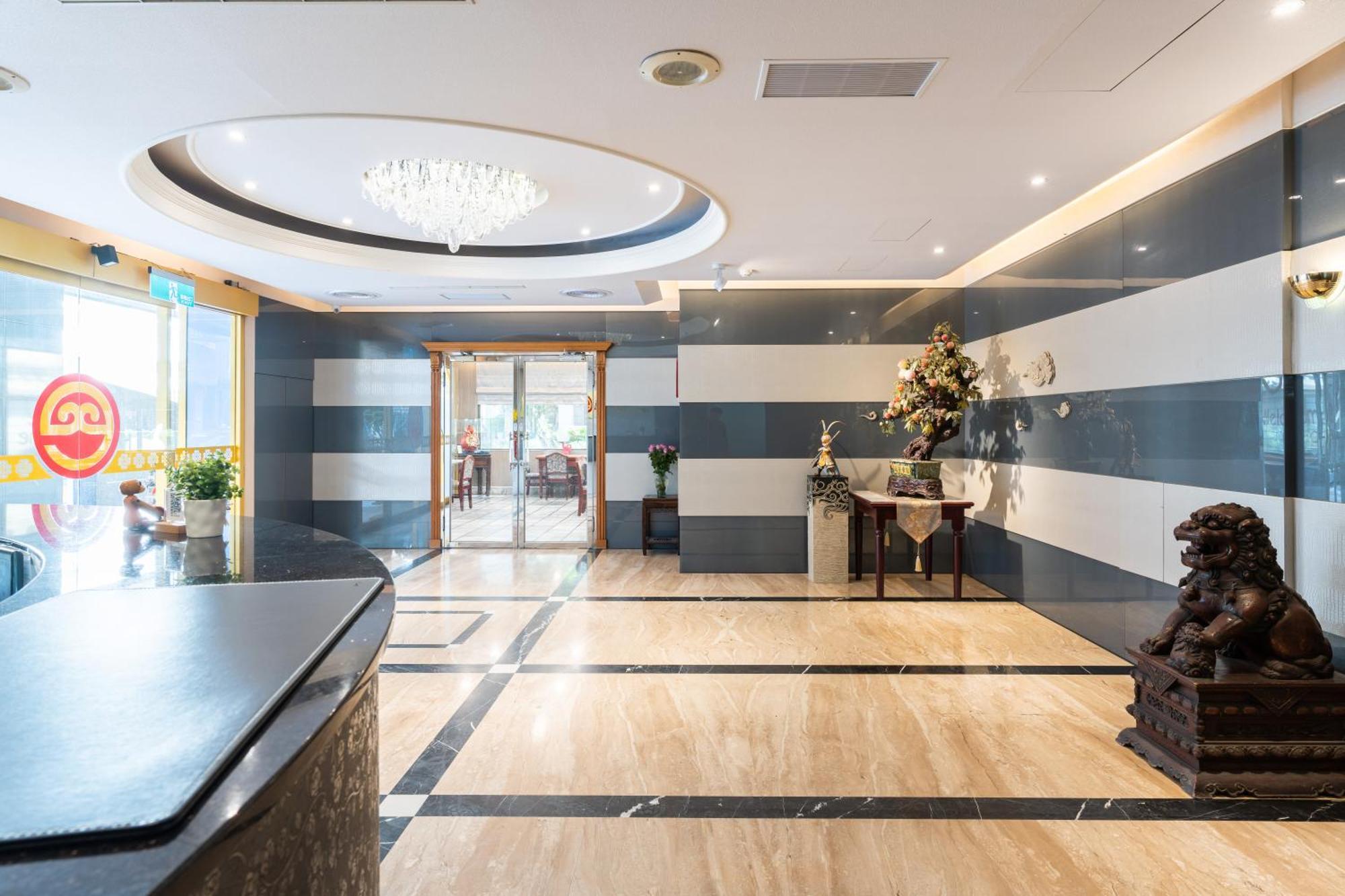 טאיצ'ונג Etung Hotel מראה חיצוני תמונה