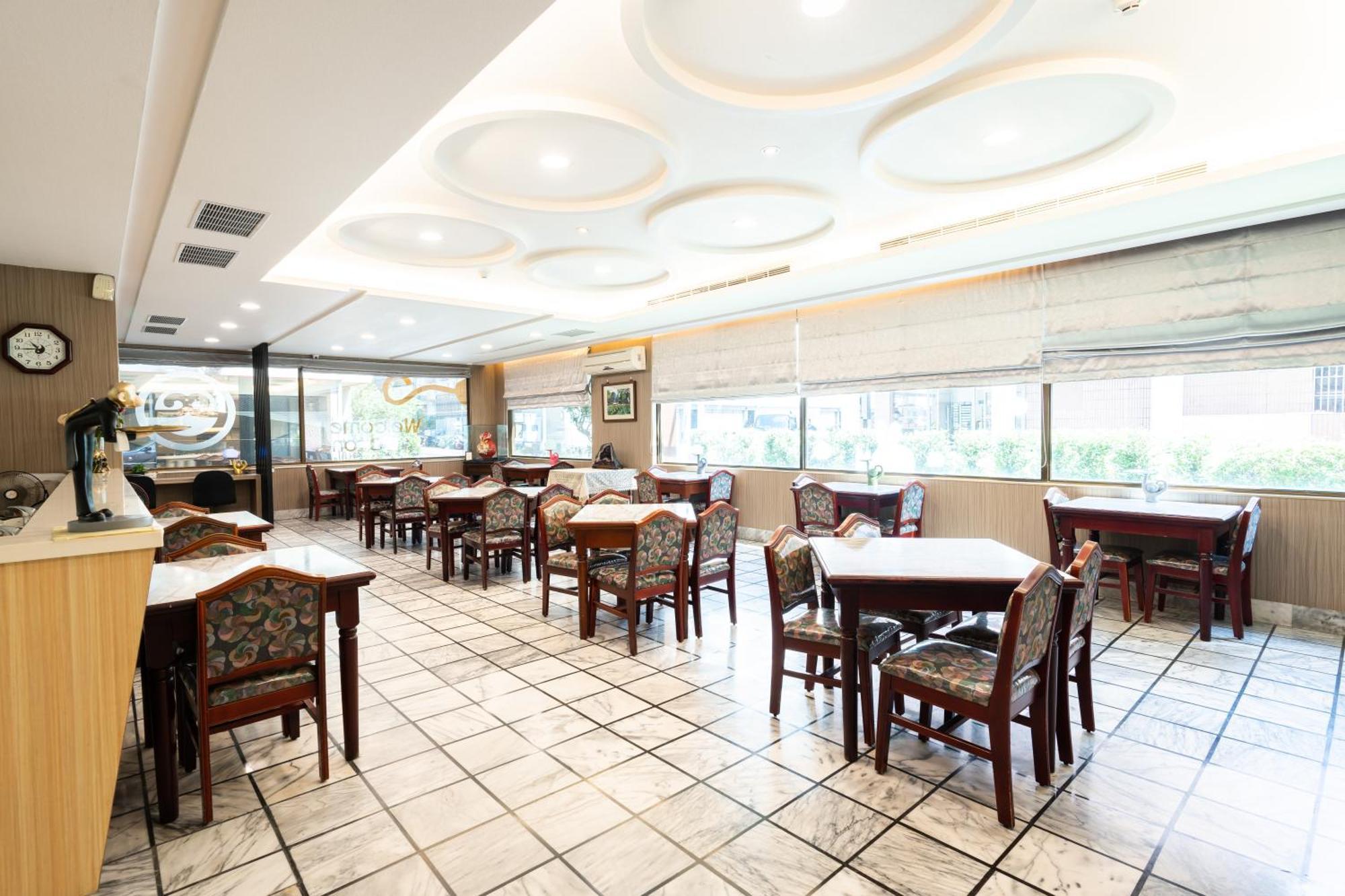 טאיצ'ונג Etung Hotel מראה חיצוני תמונה